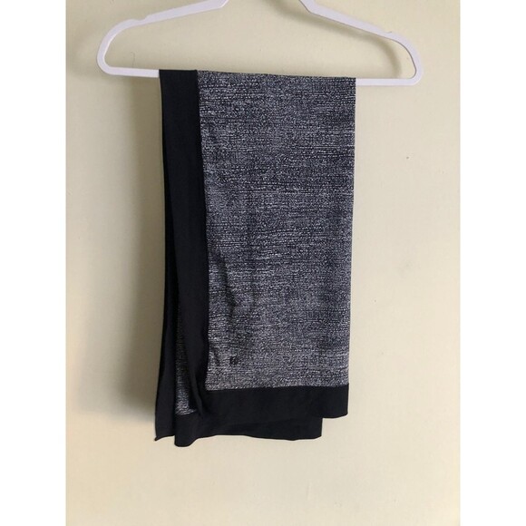 Lululemon SCARF - Picture 1 of 5